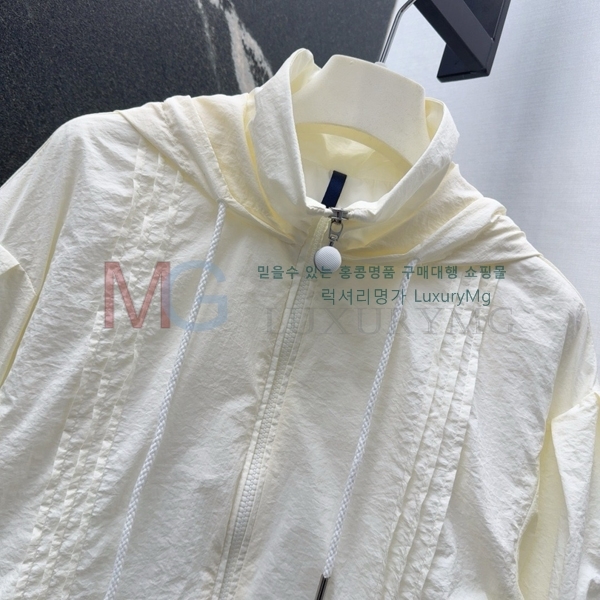  ˷   AQ42521-2