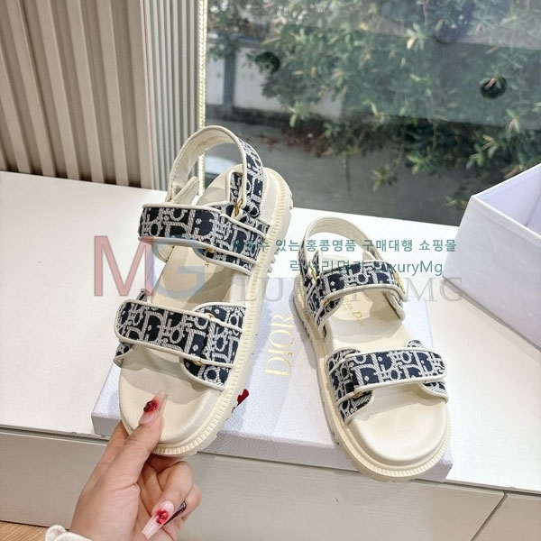   DI650033