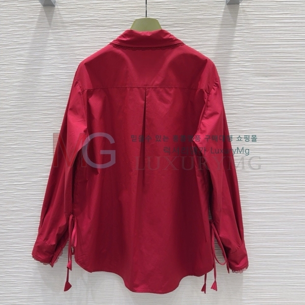    GU696637