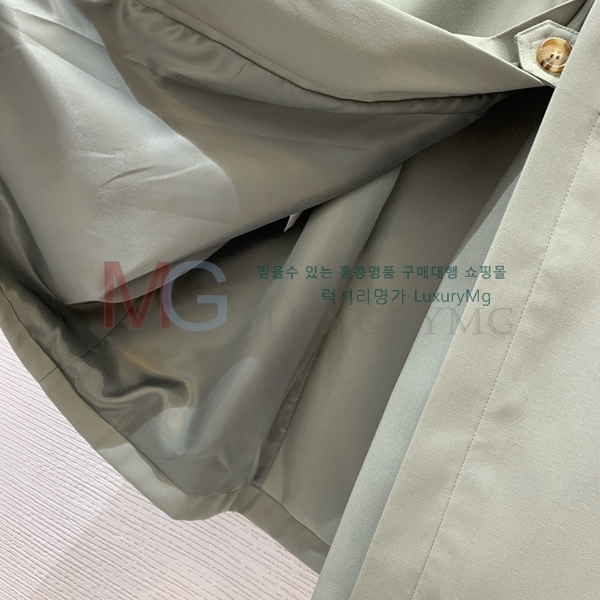   Ʈ D654174373