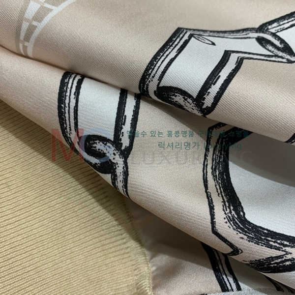  ޽  HE60572