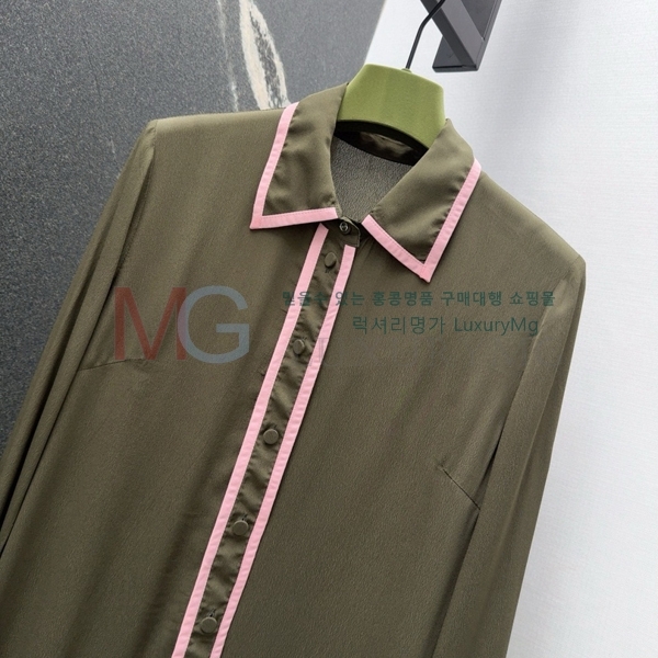   GU696638-2