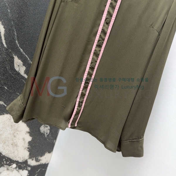    GU696638-2