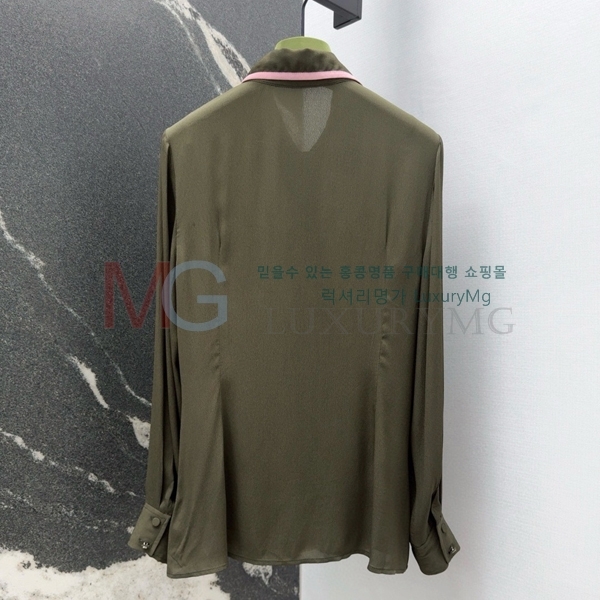    GU696638-2