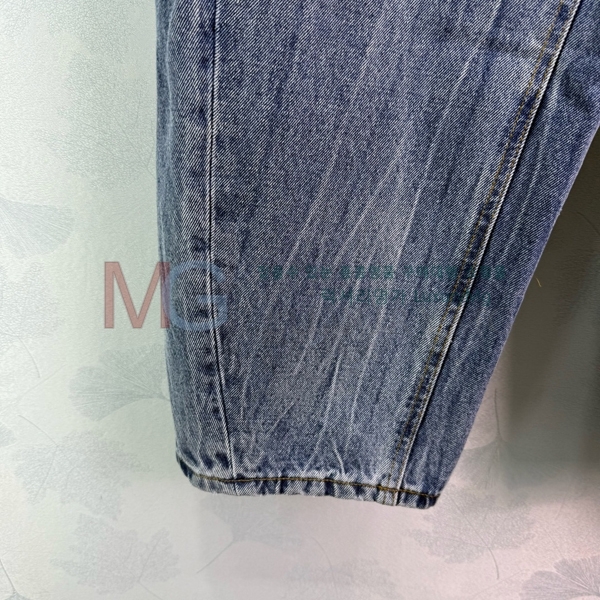  ˷ û AQ42521-9