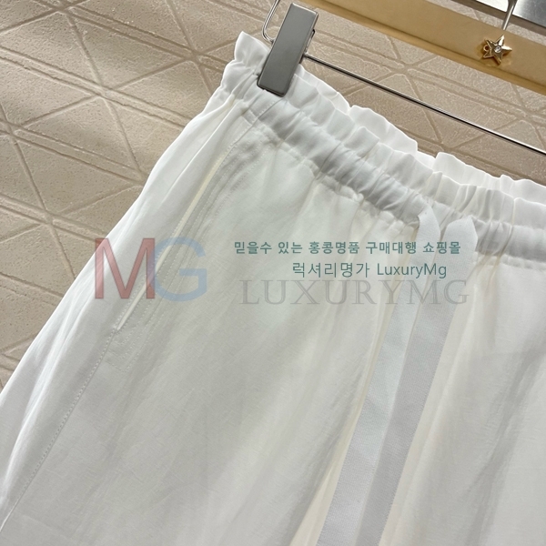  ˷  AW25534-1