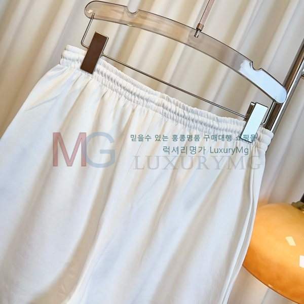    MJ254216-4
