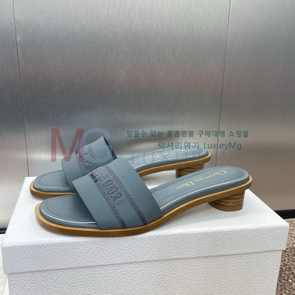     DI657770-3