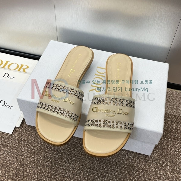     DI9905562-2