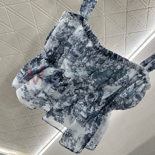    DR4953652