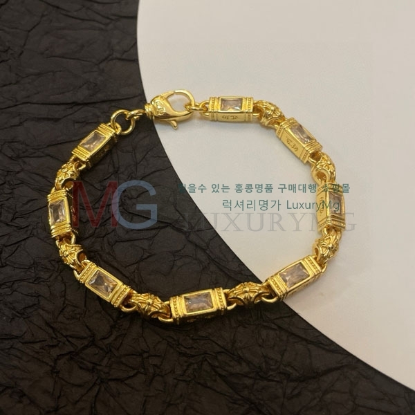 ũ  KA055811