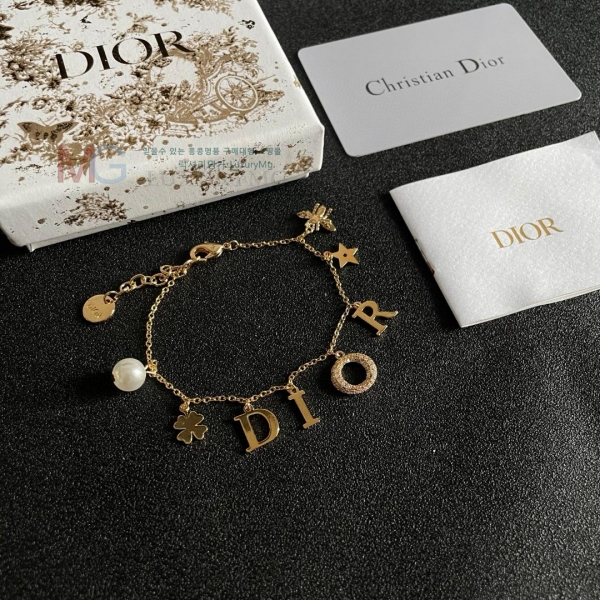   DR330601