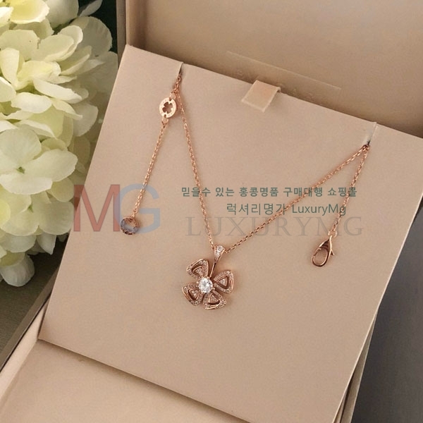 Ұ  B5622051