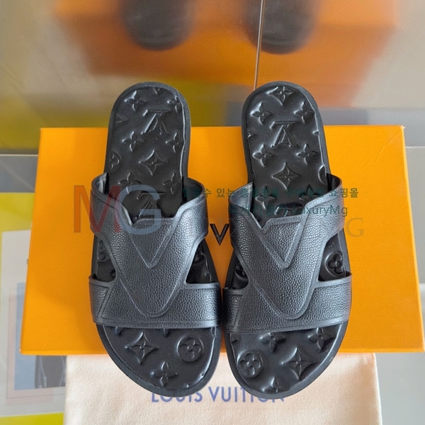 ̺   LV366041