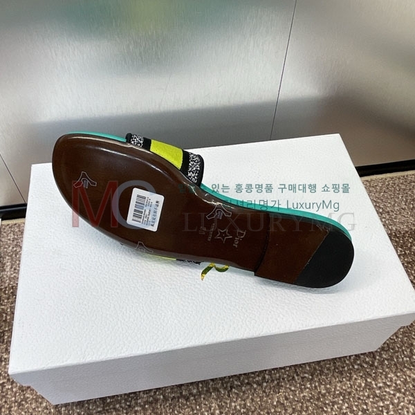  / DR917821-3