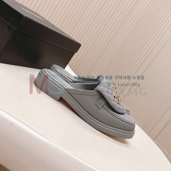 * *    FR6911321-3