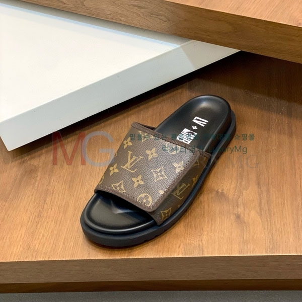 ̺   LT59047-8