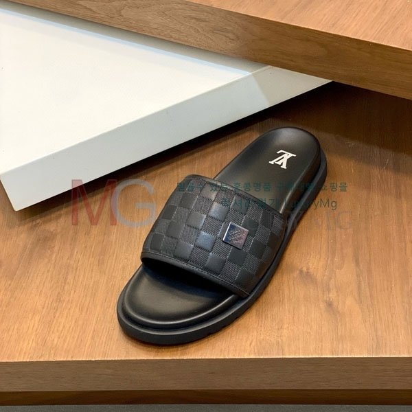 ̺   LT596522
