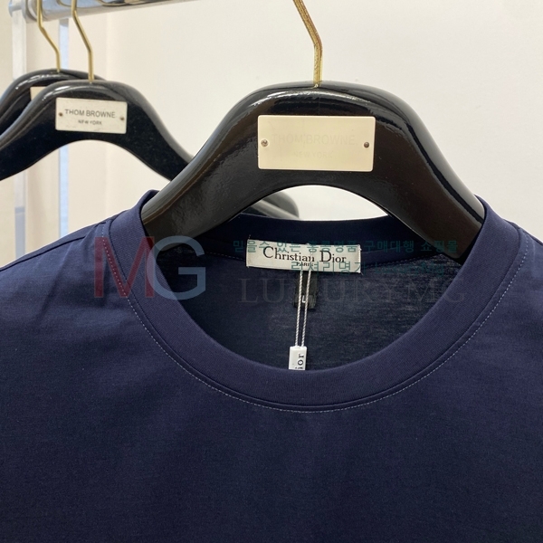    Ƽ DR4236720-1
