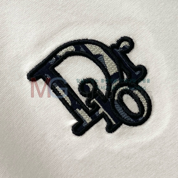    Ƽ DR4236720-2