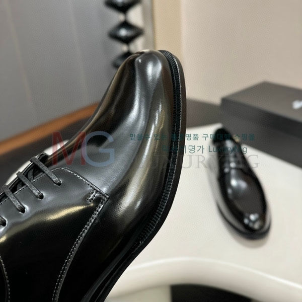 ζ   YSL662203