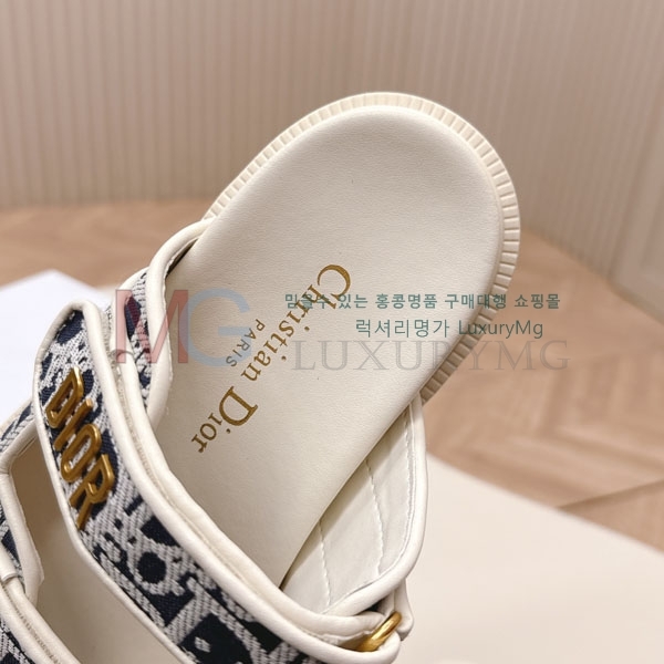     DI660244-1
