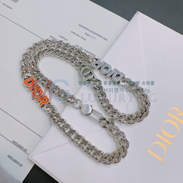   G12238730