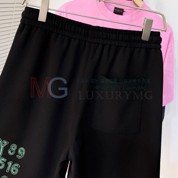   ݹ MM8632702-2