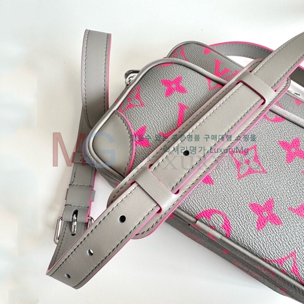 ̺  Nil  M15024-1