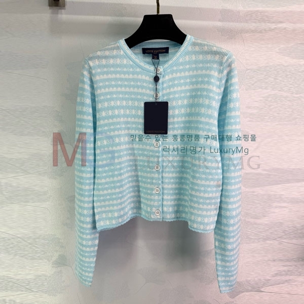  ̺  BL061157
