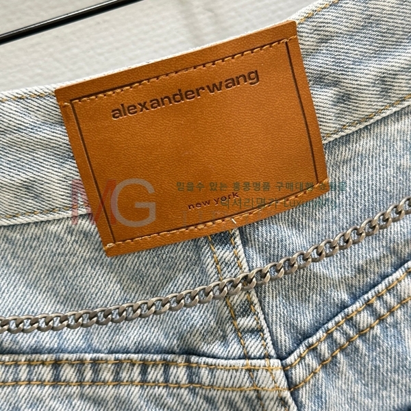  ˷   AX463877
