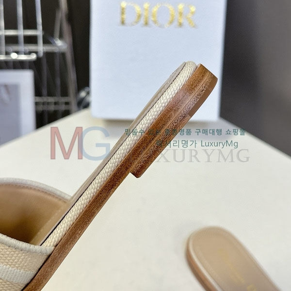  / DR110236-1