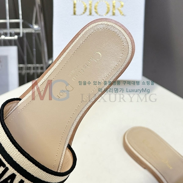  / DR110236-3