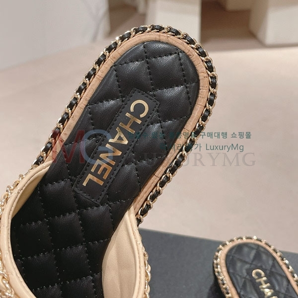 *  CD667702