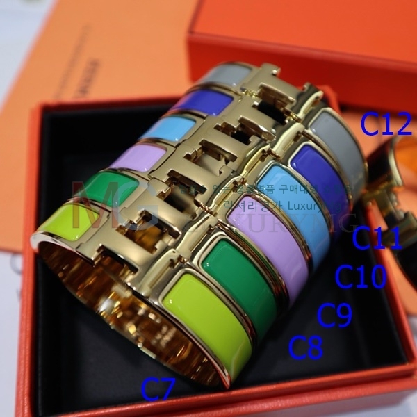 ޽  HE0678768-2