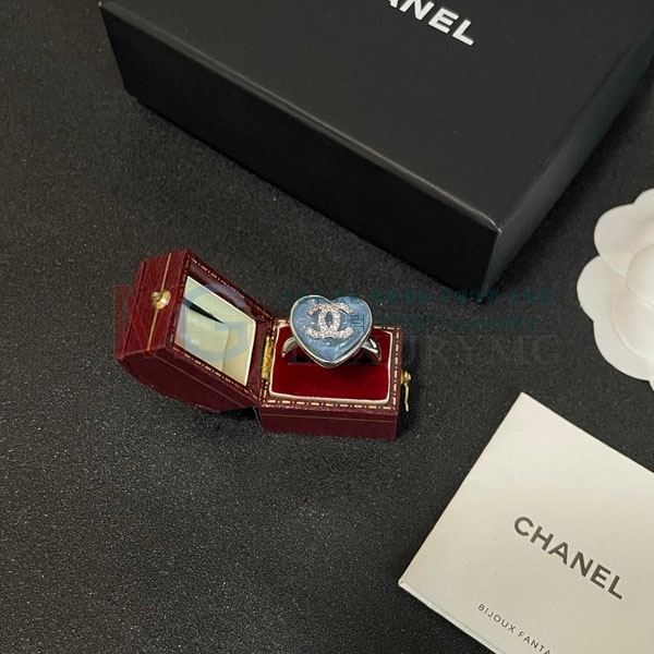 *  Ÿ  CH3617758
