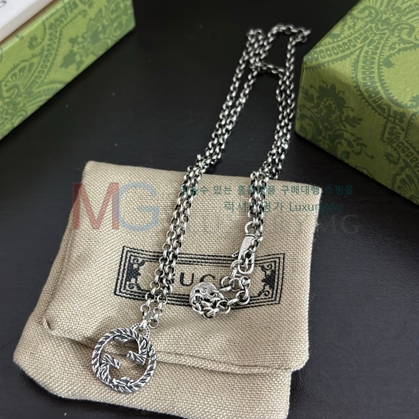   G5036889