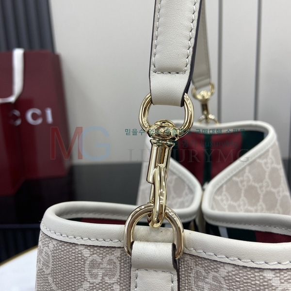  GG   Ŷ 815103-1