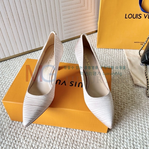 ̺   LV533306-2