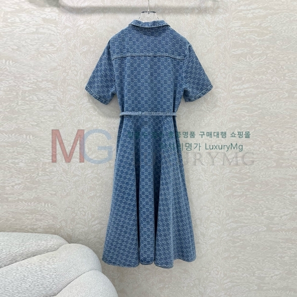   ǽ D2525376