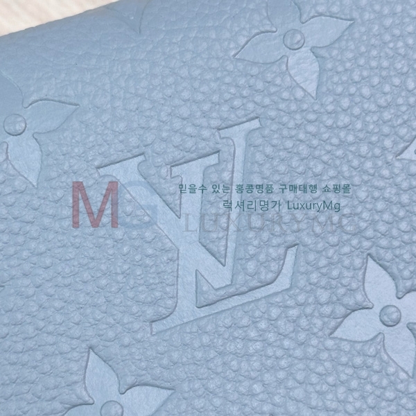 ̺   M83569-1