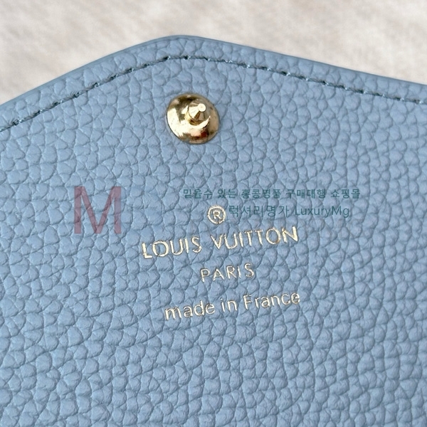 ̺   M17779-1