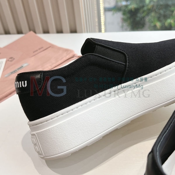  ̿̿  MIU688033-1