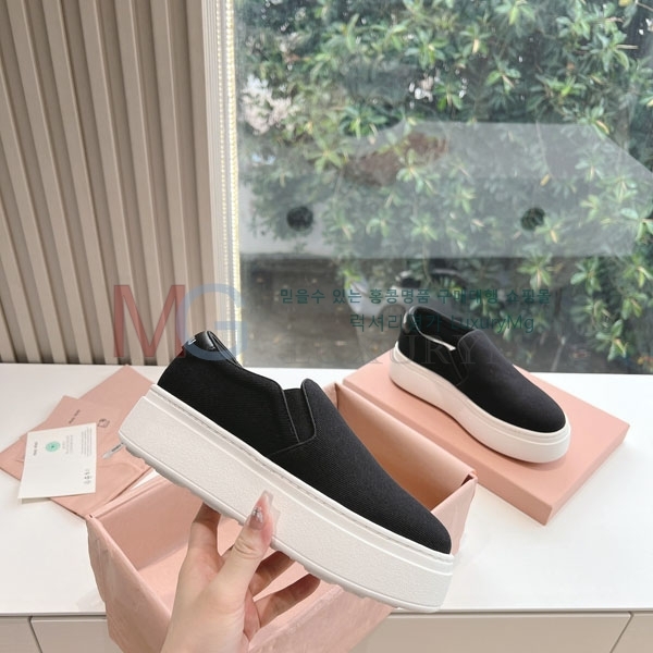  ̿̿  MIU688033-1
