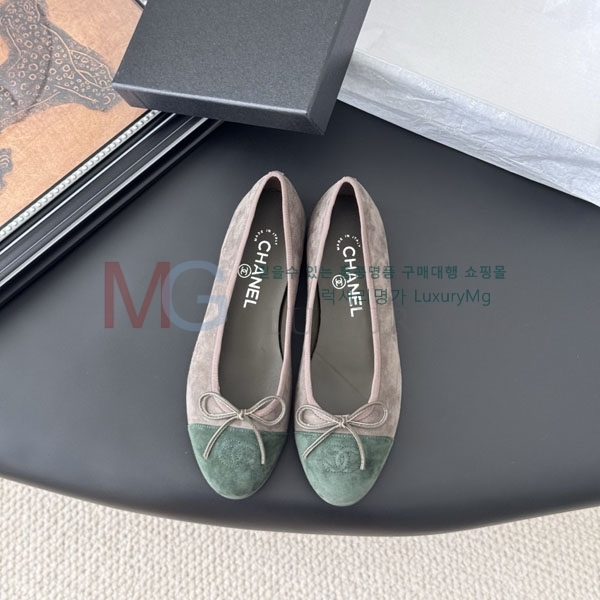  * ÷ CY990703-10