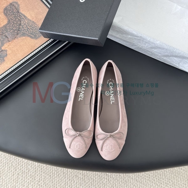  * ÷ CY990703-9