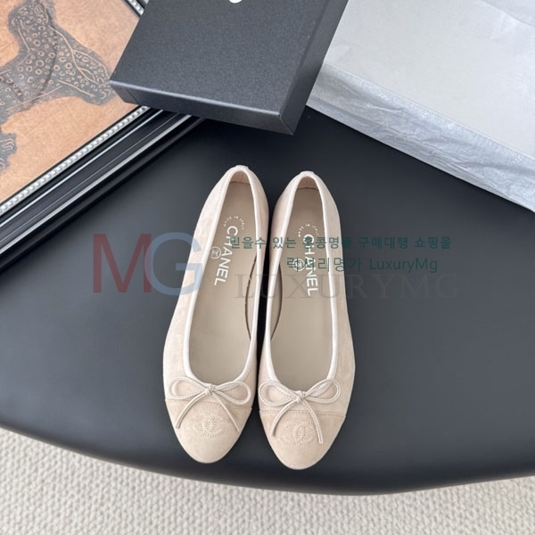  * ÷ CY990703-8