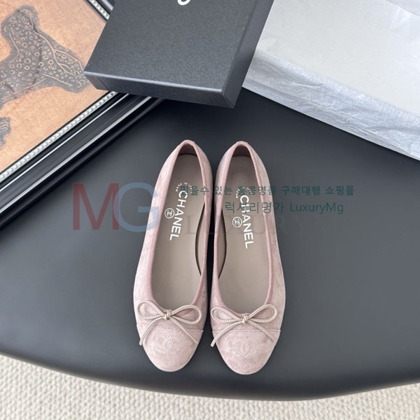  * ÷ CY990703-7