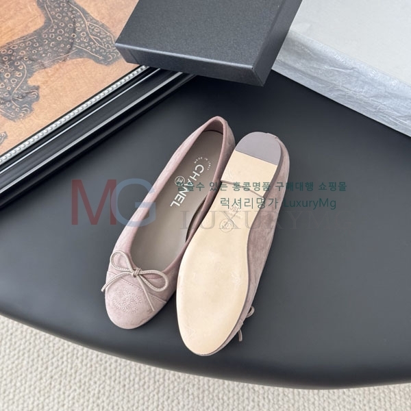  * ÷ CY990703-7