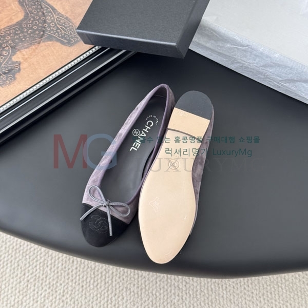  * ÷ CY990703-5